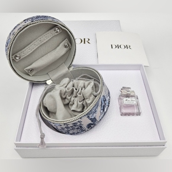 NEW Dior Limited Edition All around the world Beauty Jewelry Travel Case… - Picture 1 of 11